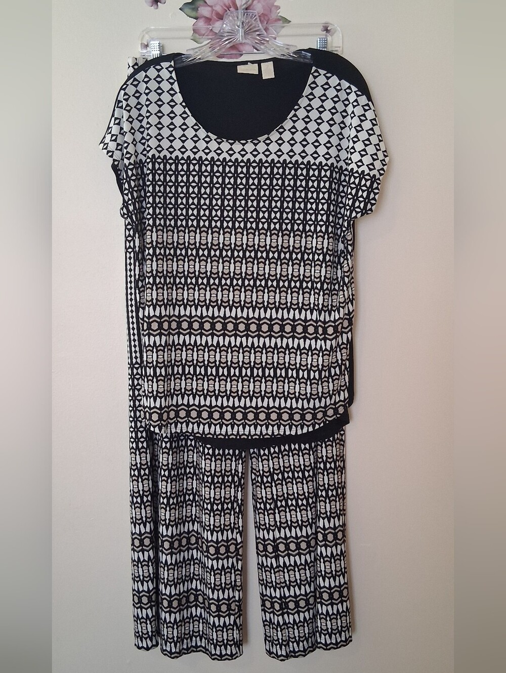 Chico's Geometric Print Pant Set Top Size 2 Pant Size 1 Wide Leg